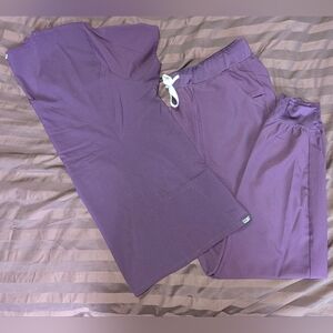 Lux Scrubs - Eggplant